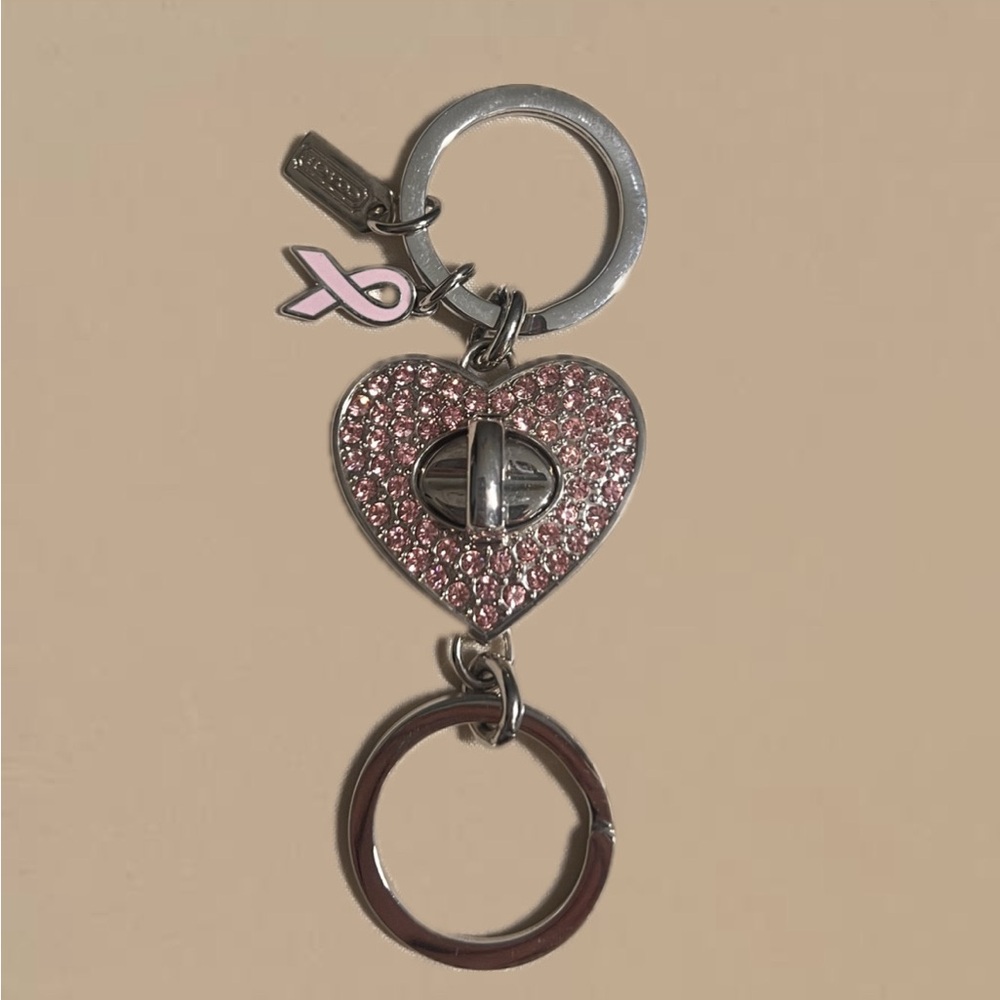 Coach Pink Heart Swarovski Turn-lock Valet Key Fob Key Chain